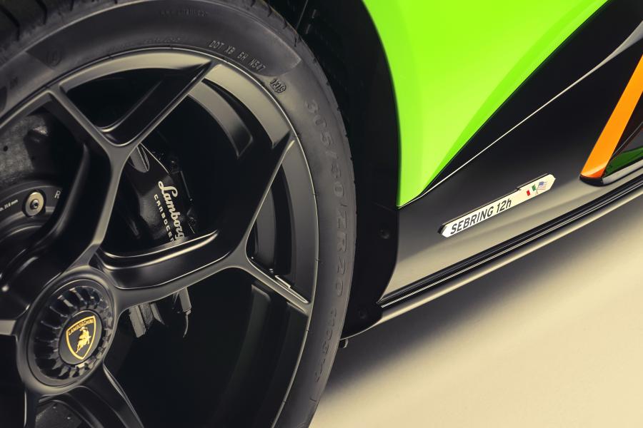 Колеса Lamborghini Huracan EVO GT Celebration 2019 года  (фото 8 из 13)
